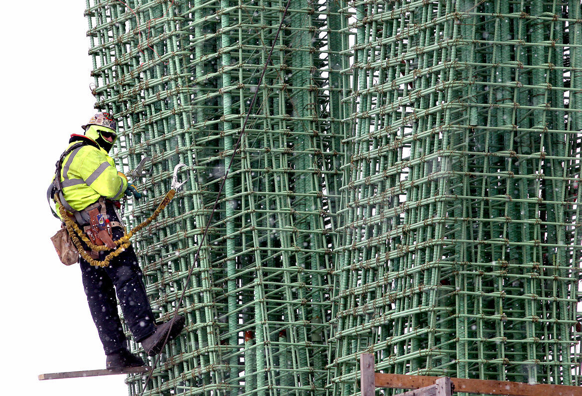 Dresbach bridge construction
